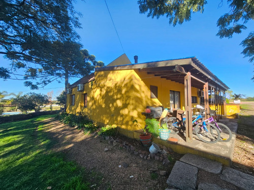 Venta De Casa En Hermosa Chacra Sobre Ruta 21