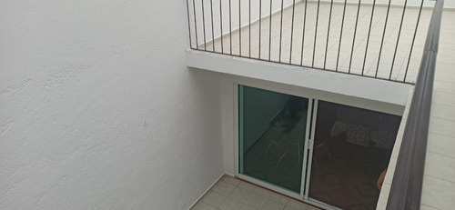 Imagen 11 de 13 de Casa De Tres Recamarar Dos Baños Completos, Cuarto De Serv