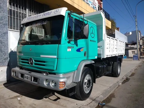 Mercrdes Benz 1215