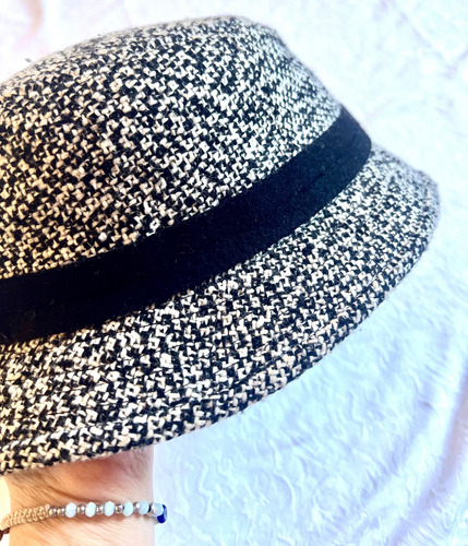 Líquido Sombrero Cloche Tweed Blanco Y Negro París 53cm Negro Blanco Único Lisa