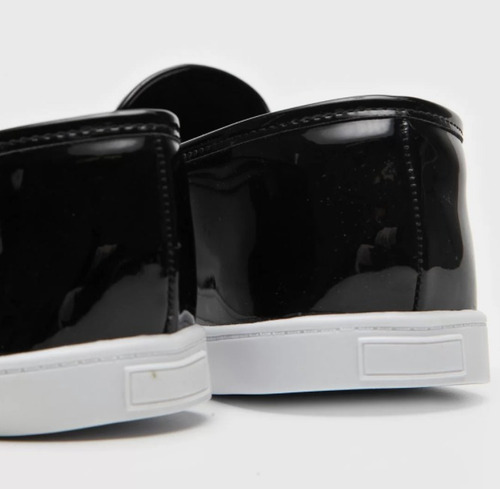 Imagem 3 de 4 de Sapato Básico Slip On Via Uno Feminino