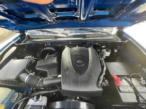 Imagen 12 de 13 de Toyota Tacoma Sport