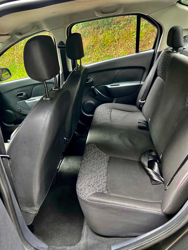 Renault Logan 1.6 Authentique Aa
