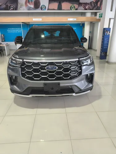 Ford Explorer Platinum 2025