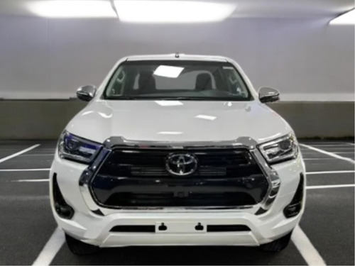 Toyota Hilux 2.8 D-4D TURBO DIESEL CD SRX 4X4 AUTOMÁTICO