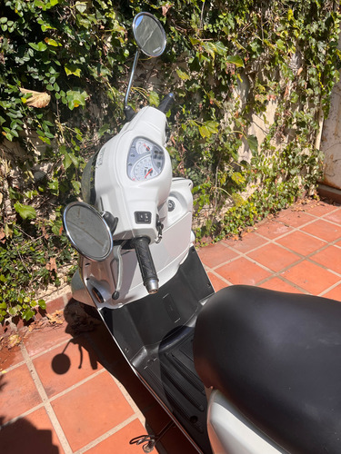 Kymco Like 125 - Titular Completa Un Caño