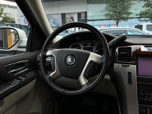 Cadillac Escalade Esv Suv Awd 2014