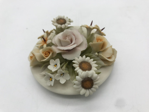 Plato Con Flores Variadas Porcelana Capodimonte