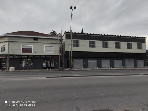 Imagen 3 de 10 de Venta De Imponente Esquina Comercial Con Propiedad En Ing. Pablo Nogues.