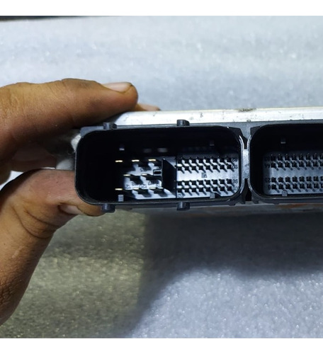 Computadora De Motor 2.5l Vw Bora 06-10 07k906032j (Usado)