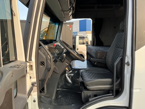Imagem 20 de 25 de Iveco Stralis 480 6x4 Ano 2013