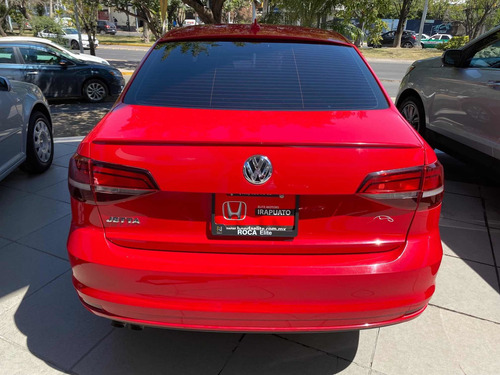 Imagen 6 de 15 de Volkswagen Jetta 2016 2.5 Comfortline At