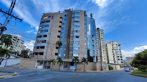 Apartamento De Lujo De San Isidro, Maracay Ljsa 24-8874