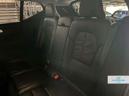 Volvo XC40 2.0 Hibrid B4