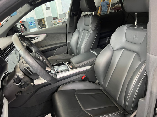 Audi Q8 S Line 2021