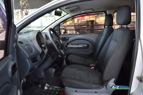 Fiat Uno Vivace 1.0 8v Flex 2p Mec.