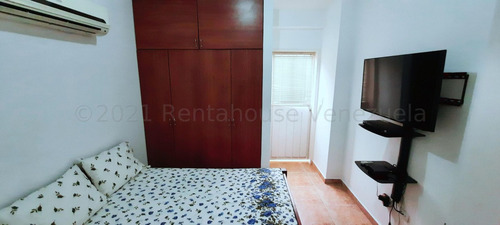 Imagen 10 de 21 de Casa En Venta Alto Hatillo Mls #22-11120