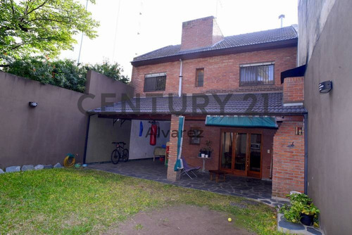 Imagen 23 de 27 de Venta De Casa De 6 Ambientes En Remedios De Escalada