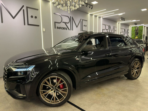 Audi Q8 PERFORMACE BLACK QUATTRO