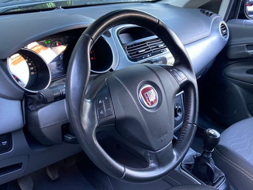 Fiat Punto Punto 1.6 ESSENCE 16V FLEX 4P MANUAL