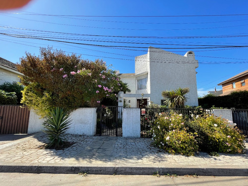 2 Casas En El Mejor Sector De Los Geranios Llo Lleo