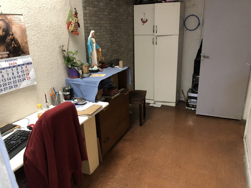 Vende Casa Grande 4 Dorm, 2 Baños, A Pocas Cuadras Metro Rod