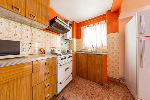 Imagen 8 de 16 de Departamento De 2 Dormitorios En Venta A Metros Del Rio En El Centro De Rosario