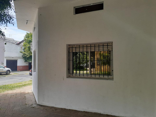 Imagen 11 de 12 de Ph De 2 Amb En Planta Baja Al Frente !! Posee Una Terraza Propia Con Posibilidad De Ampliación!!