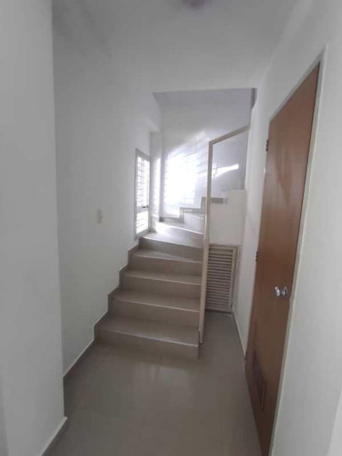 Imagen 4 de 8 de Townhouse En Venta Villa Jardin San Diego Foth-245 Zoraida Araujo 04244574535