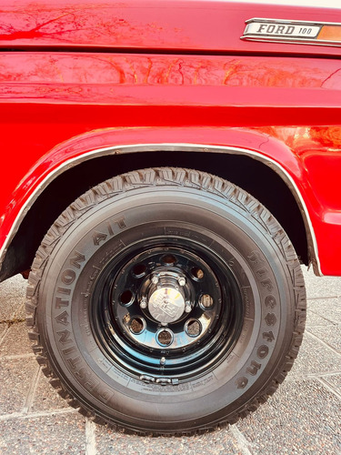 Ford F-100 Naftera