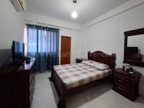 Excelente Apartamento En Venta Urb. San Jacinto, Maracay, Con Planta Electrica, Piso Bajo, 24-28825 Mv
