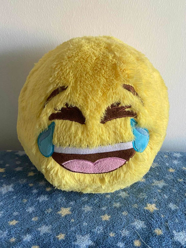 Peluche Alcancia Emoji Smile Risa 24 Cm