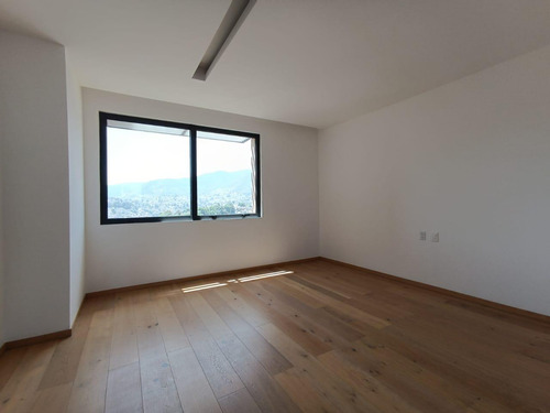 Lujoso Penthouse En Venta En Olivar De Los Padres