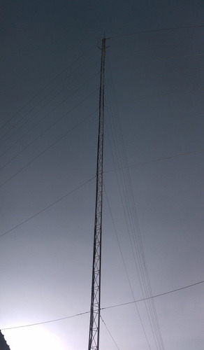 Imagen 3 de 10 de Torre De Hierro Para Wifi O Radio De 36 Metros