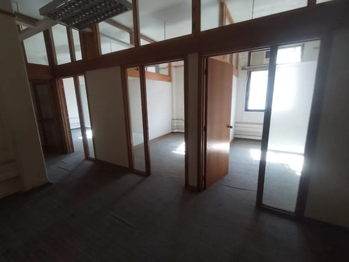 ¡oficina Central 108m², Ideal Ubicación En Santiago!