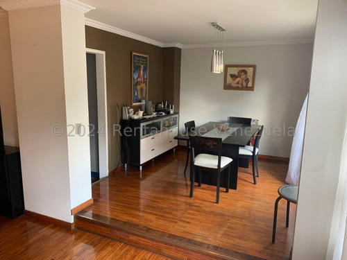 Ss: Vende Apartamento 25-3965 En La Florida De 150 M2, 3h/3b/1pe