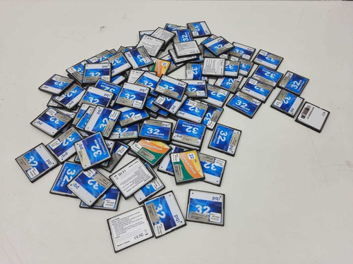 Imagem 2 de 3 de Cartão Memória Cf Compact Flash Hispeed40 32mb Fanuc Cnc Nf