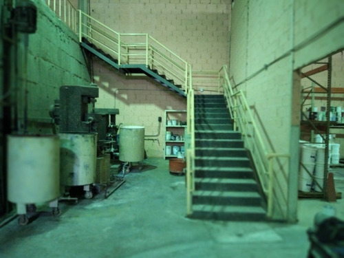 Vendo Fabrica De Pinturas En Pleno Funcionamiento, Galpón, Fondo De Comercio Y Patente.