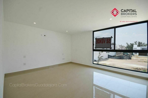 Casa En Venta, Nueva En Solares Con Roofgarden