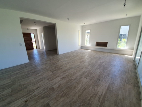 Imagen 3 de 14 de Casa En Venta Ubicada En San Rafael, Villanueva (tigre)