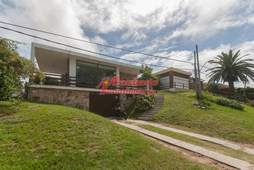 Casa De 3 Dormitorios A 250m De Playa Mansa, Punta Del Este - Ref: 6281