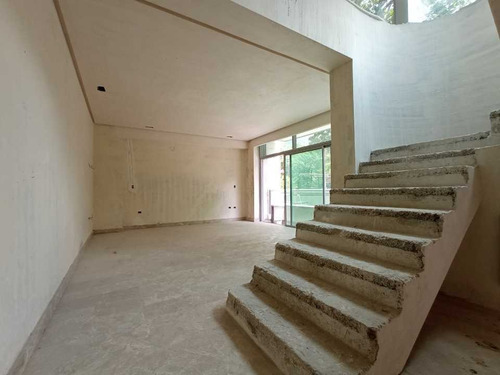 Imagen 6 de 12 de Vendo Apartamento Triplex 436m² 5h/5b/6p La Castellana
