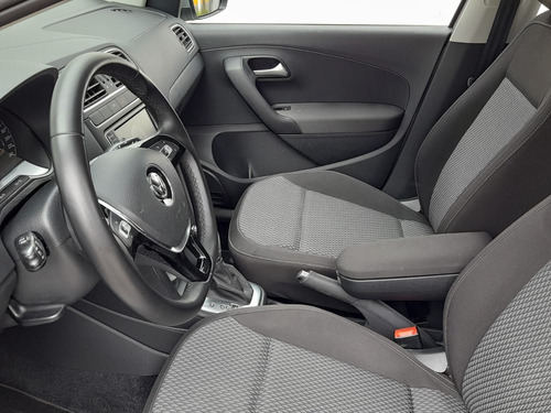 Imagen 11 de 14 de Volkswagen Vento 2020 1.6 Comfortline At