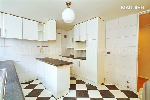 Departamento En Venta De 3 Dorm. En Vitacura