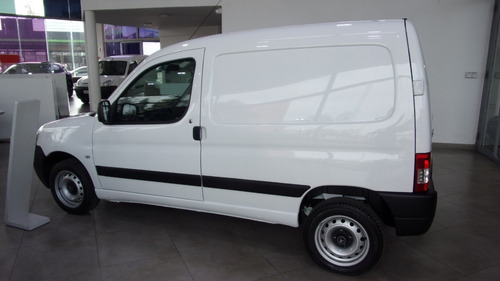 Imagen 13 de 20 de Citroen Berlingo Furgon 1.6 Hdi