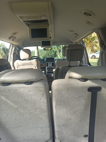 Chrysler Town E Country