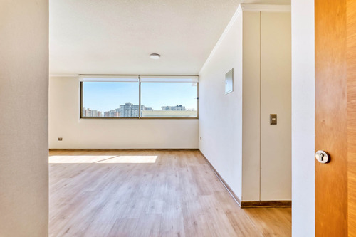 Imagen 8 de 19 de Edificio Alvarez Toledo- Vista Poniente Piso 7