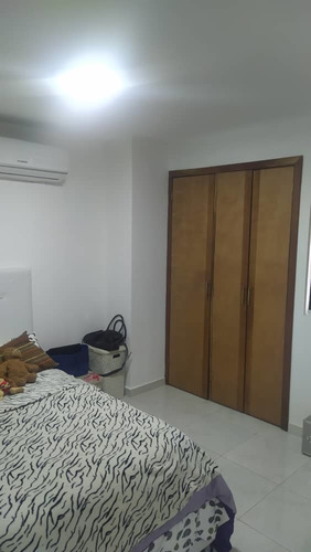 Imagen 23 de 24 de Venta Apartamento Urbanización El Bosque Valencia