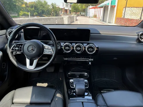 Mercedes-Benz Clase CLA 1.6 200 Cgi Mt