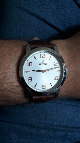 Relógio Festina Social Modelo Slim Pulseira Couro